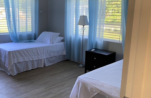 Claremont House | Golding Residence-quite home away from home