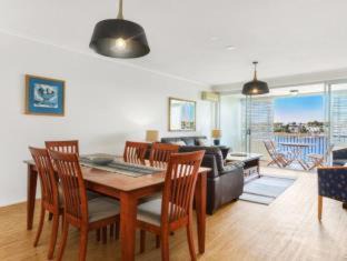 Teneriffe Apartment | Goldsborough Place Apartments
