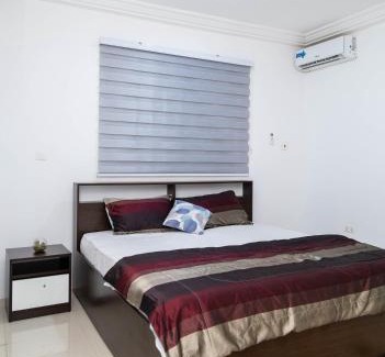 Madina Apartment | GoldView Apartments, West Trassaco