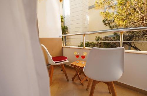 Golem Apartment | Golem Summer Vibes Apartment