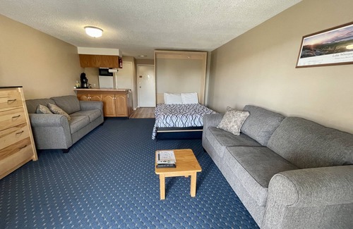 Wolfeboro Apartment | Golf course/mountain views with lake access
