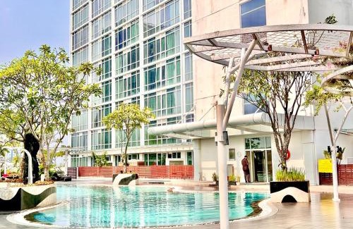 Tangerang Apartment | Golf View from the Highest Floor at U-Residence tower 2, Lippo Karawaci