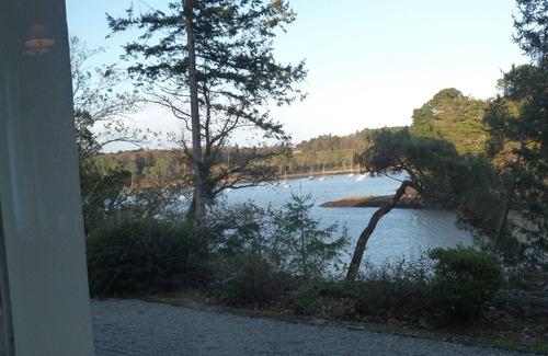 Crach Villa | Golfe du Morbihan- Wooded property on Auray river- House 6 bedrooms- 14 people