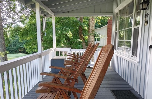 Franklin House | GOLFING GETAWAY RIGHT ON THE GREEN!! SLEEPS 4 ADULTS