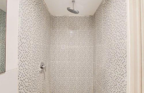 Tangerang Apartment | Good Choice Studio Apartment Aeropolis Residence By Travelio