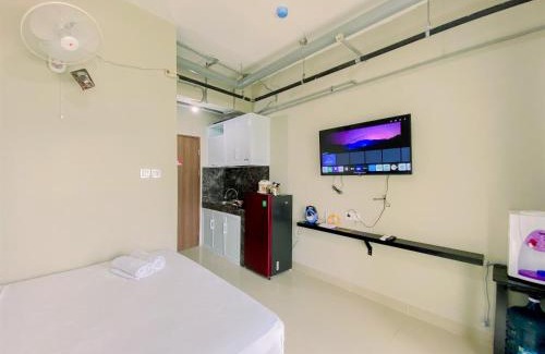 Kedungmanggu Apartment | Good Deal and Homey Studio at Royal Sentul Park Apartment By Travelio