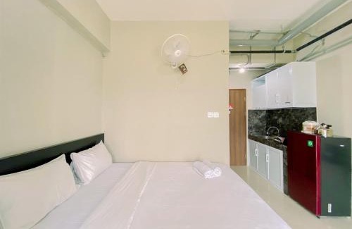 Kedungmanggu Apartment | Good Deal and Homey Studio at Royal Sentul Park Apartment By Travelio