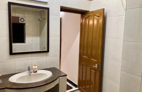Egmore Apartment | Good Stay Mount Road Egmore Without kitchen