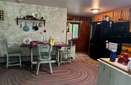 Hale Cottage | Good Times in the Yellow Friendship House