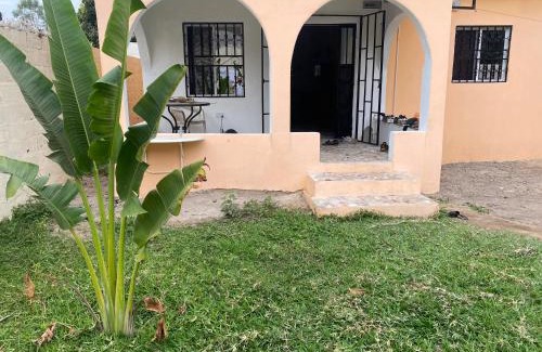Brufut House | Good Vibes Guesthouse