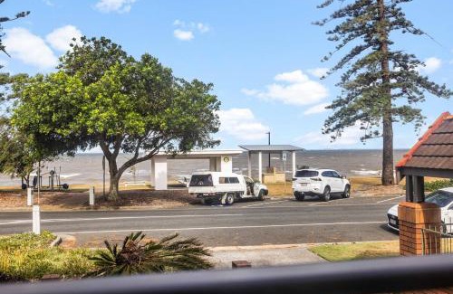 Margate Apartment | Good Vibes on Margate Beach