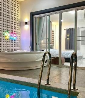 Chiang Phin Villa | Good View Pool Villa Udonthani