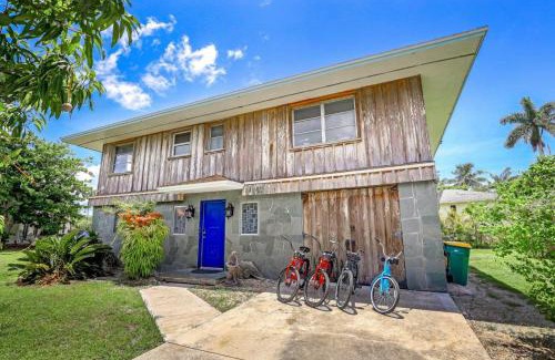 Goodland House | Goodland pet-friendly home with dock and kayaks
