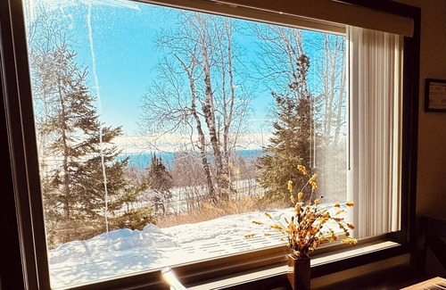 Two Harbors Apartment | Gooseberry Trailside Suites | Knife River Suite