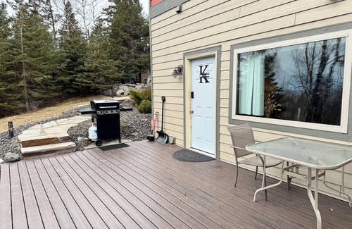 Two Harbors Apartment | Gooseberry Trailside Suites | Knife River Suite