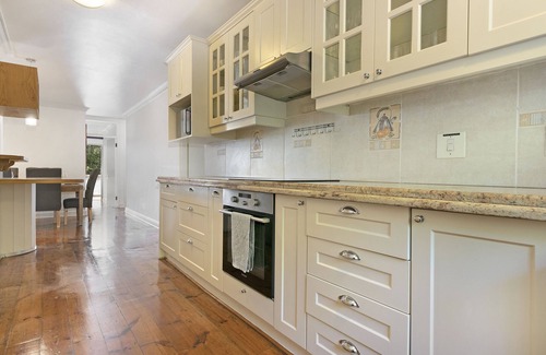 Gordon's Bay Apartment | Gordonia 10 - Three Bedroom Apartment, Sleeps 6