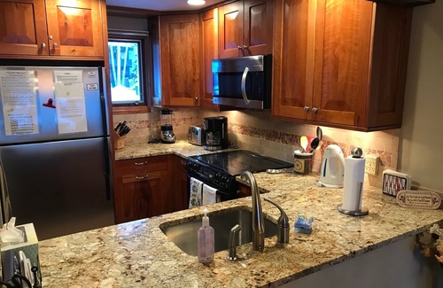 Vail House | Gore Creek just off the back deck, Free Bus, Wi-Fi, Hot Tub, Summer Pool