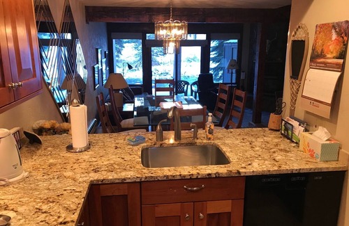 Vail House | Gore Creek just off the back deck, Free Bus, Wi-Fi, Hot Tub, Summer Pool