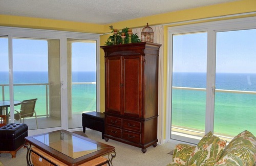 Sandestin Condo | Gorgeous 180* views of the Gulf & beach with unique, wrap-around balcony!