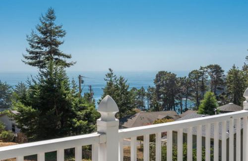 Anchor Bay House | Gorgeous 3 BDR Home in Gualala With Ocean View