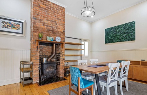 Yarraville House | Gorgeous 3-Bedroom Victorian Home With Garden