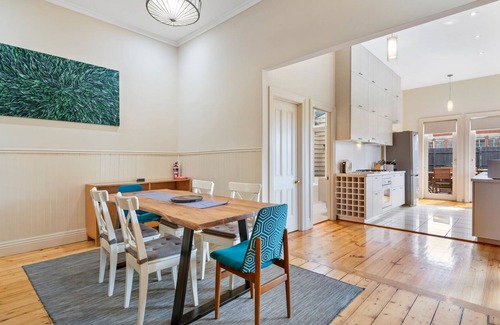 Yarraville House | Gorgeous 3-Bedroom Victorian Home With Garden