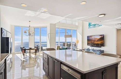 Destin Condo | Gorgeous 3 BR Penthouse at Silver Beach
