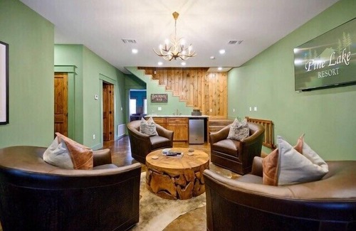 Broken Bow House | Gorgeous 3 story home, Inviting Bourbon Room, Poker table, Life-size chess, Pet Friendly