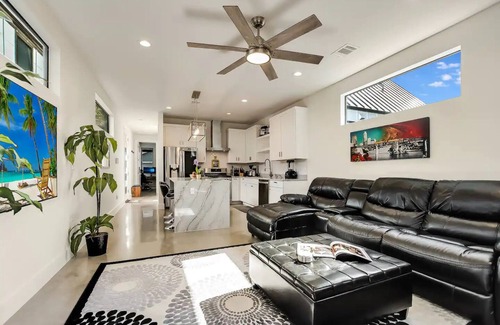 Bouldin House | Gorgeous 3BR/3BA in the Heart of South Congress