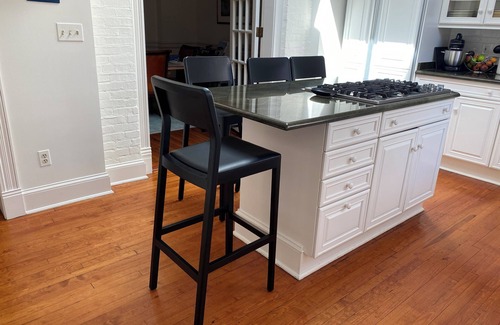 Dupont Circle House | Gorgeous 4 LVL Townhome on Quiet Side Street off Embassy Row