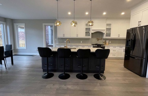 Durham Region House | Gorgeous 4BD | Central Oshawa