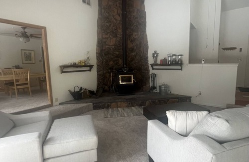 Reno House | Gorgeous 4BR Mountain Home w/Gym and Hot Tub near Mt. Rose, Lake Tahoe, Reno, NV