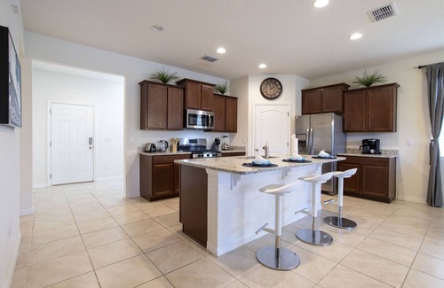 Loughman House | Gorgeous 5Bd w/Pool & Jacuzzi @ Solterra Resort 6071