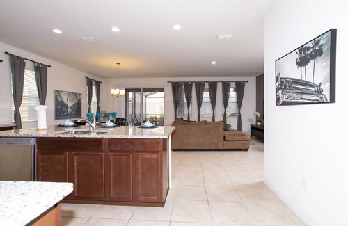 Loughman House | Gorgeous 5Bd w/Pool & Jacuzzi @ Solterra Resort 6071