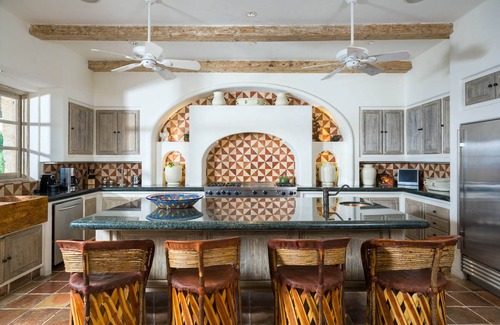 Palmilla Villa | Gorgeous 8 BR Beachfront Koll Estate w/Private Pool, A/C, WiFi, BBQ + More!