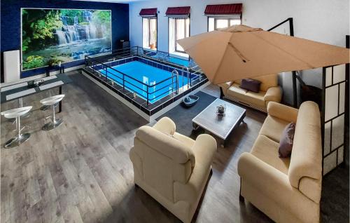 Saint-Bonnet-le-Chateau Apartment | Gorgeous Apartment In Saint-Bonnet-Le-Châtea