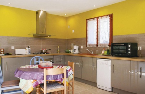 Puget-sur-Argens Apartment | Gorgeous apartment in Puget-sur-Argens