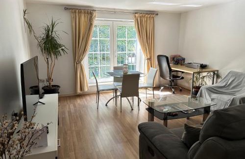 Acomb Apartment | Gorgeous apartment + attentive host + free parking