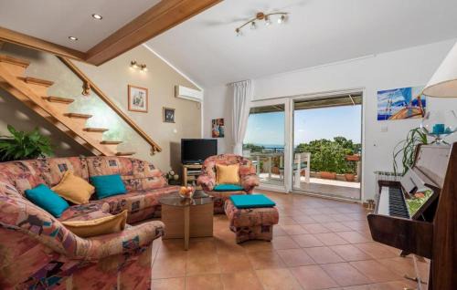 Sarsoni Apartment | Gorgeous Apartment In Rijeka