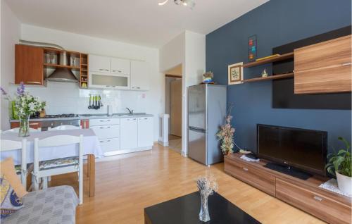 Finida Apartment | Gorgeous Apartment In Umag With Wifi