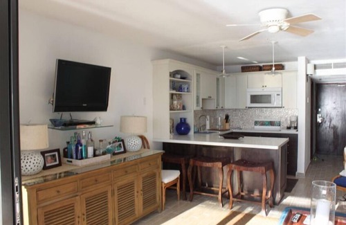 Red Hook Condo | Gorgeous Beachfront Romantic Villa with the most breathtaking views!