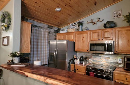 Overgaard Cabin | Gorgeous cabin in the heart of Bison Ranch