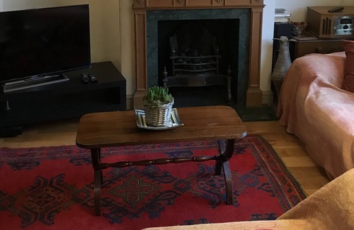 Kew House | Gorgeous Cosy Cottage Near Kew Botanical Gardens