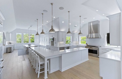 Corolla House | Gorgeous estate in the Currituck Club, Corolla! Perfect for events and retreats!