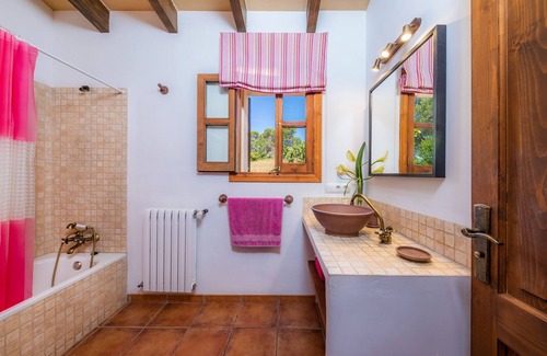 Felanitx House | Gorgeous Finca "Can Galvany" with Wi-Fi, Garden, Terraces and Pool; Parking Available