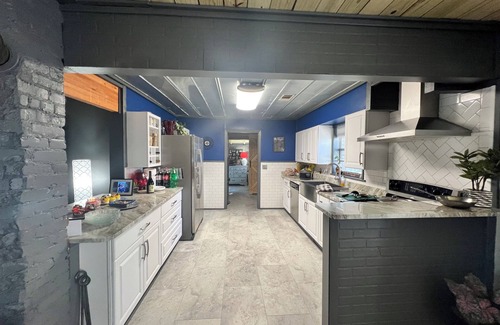 Lakeland House | Gorgeous fully-furnished home in serene farmlike setting