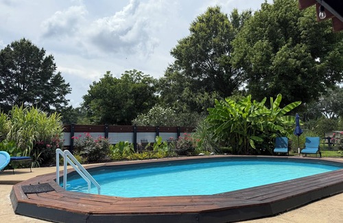 Lakeland House | Gorgeous fully-furnished home in serene farmlike setting