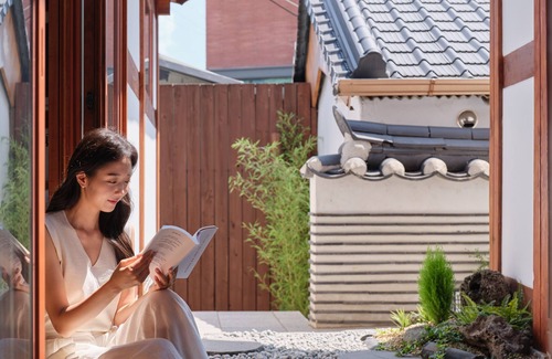 Seochon House | Gorgeous Hanok near GyeongbokgungPalacenAirportbus/Gyeongbokgung Stn, 8min walk