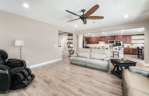 Reno House | Gorgeous Hillside 4 Bedroom Home