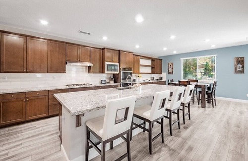 Reno House | Gorgeous Hillside 4 Bedroom Home